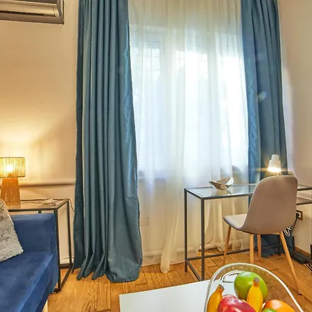 Appartement Centre - Ndk - 1st Floor - Pet Friendly *